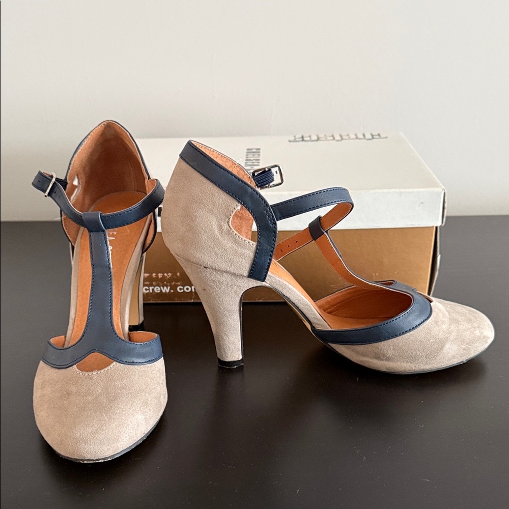 Chelsea Crew Grey and Navy Heels